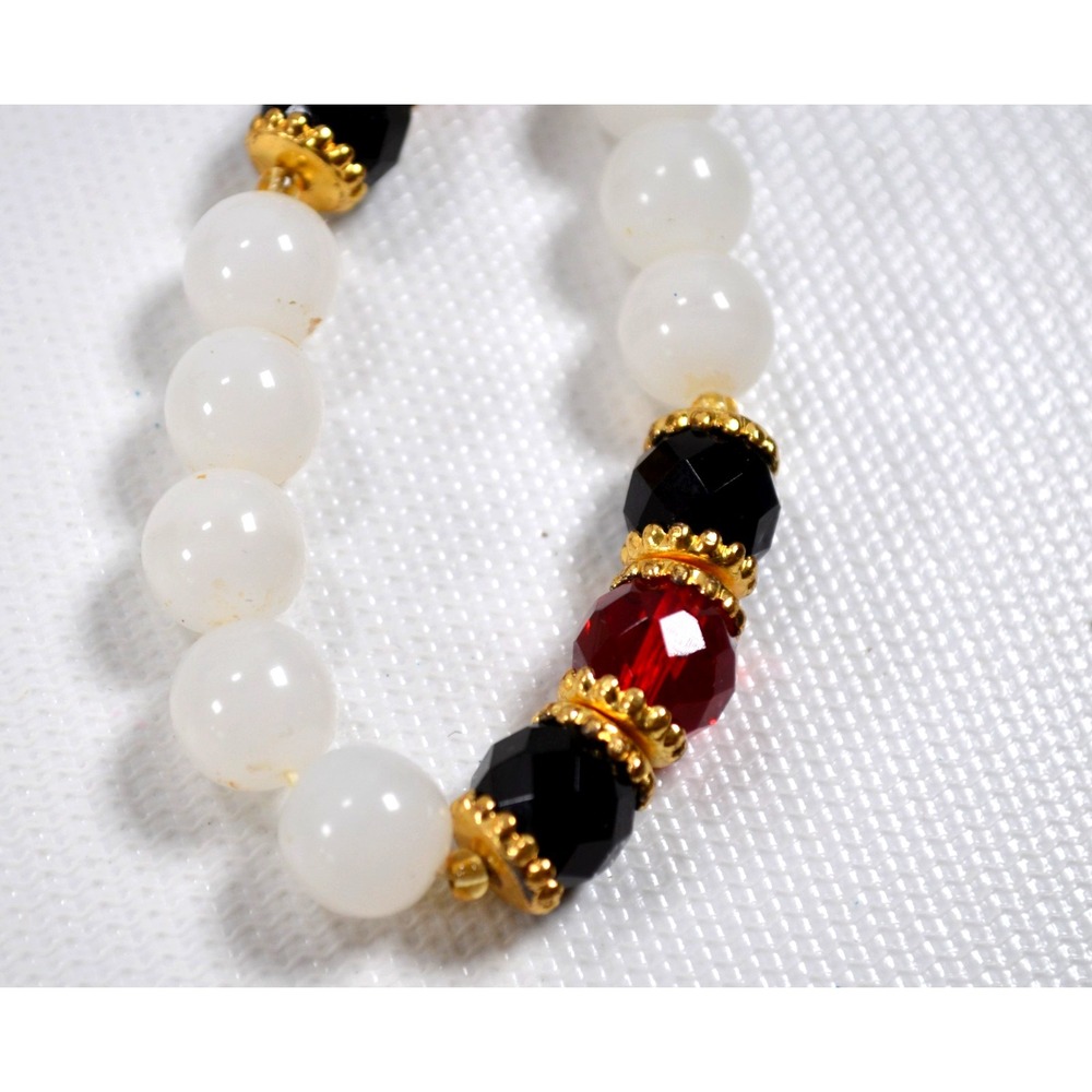 Vintage Stone Beaded Necklace White Stone Beads Red &‎ Black Plastic Beads 23.5"